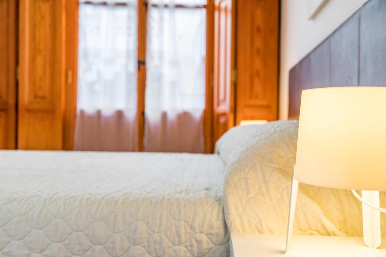 Apartament Travel Habitat Plaza De La Virgen València